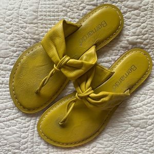 Bernardo flip flop chartreuse 9